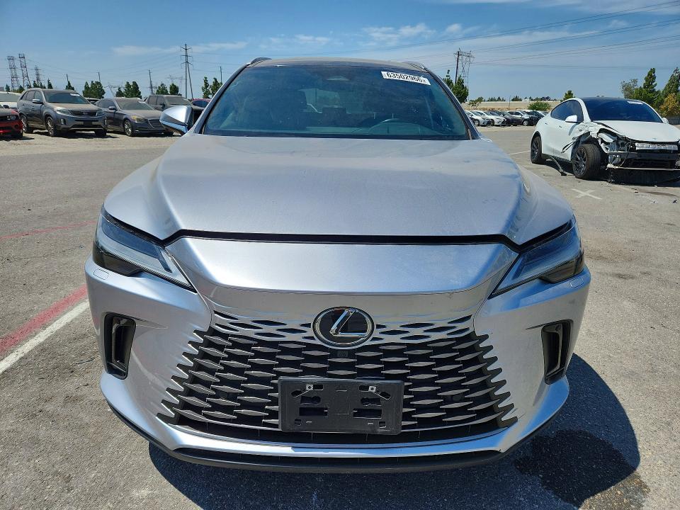 Foto 5 de la subasta – 2024 LEXUS RX 350H con VIN 2T2BBMCA7RC044669