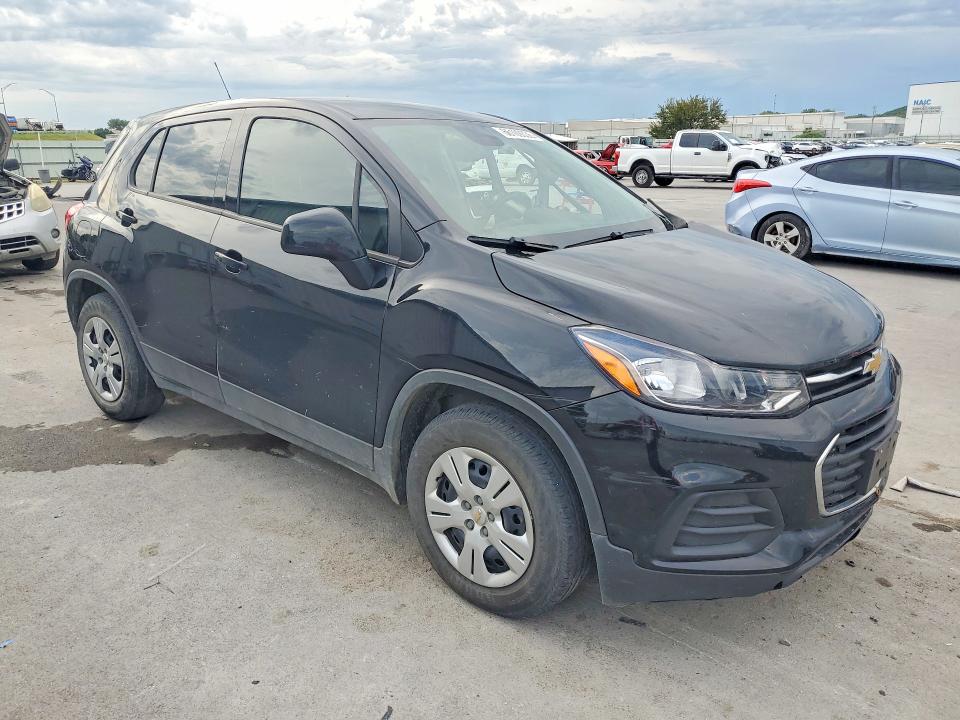 Photo 4 from auction – 2018 CHEVROLET TRAX with VIN 3GNCJKSB0JL366024