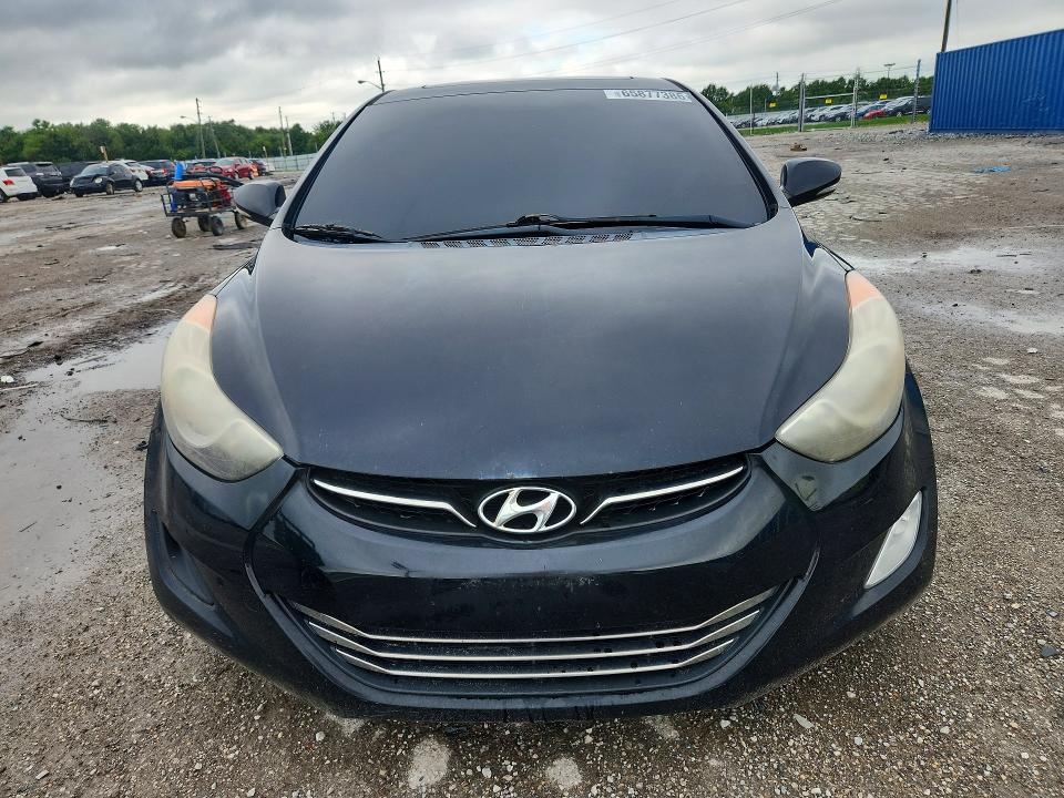 Photo 5 from auction – 2011 HYUNDAI ELANTRA with VIN KMHDH4AE0BU128791