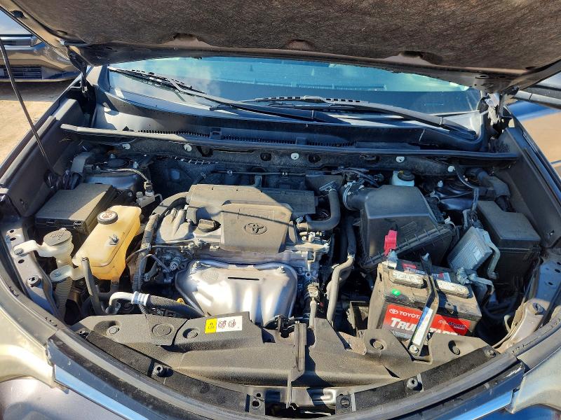 Photo 12 from auction – 2017 TOYOTA RAV4 with VIN JTMZFREV4HJ105807