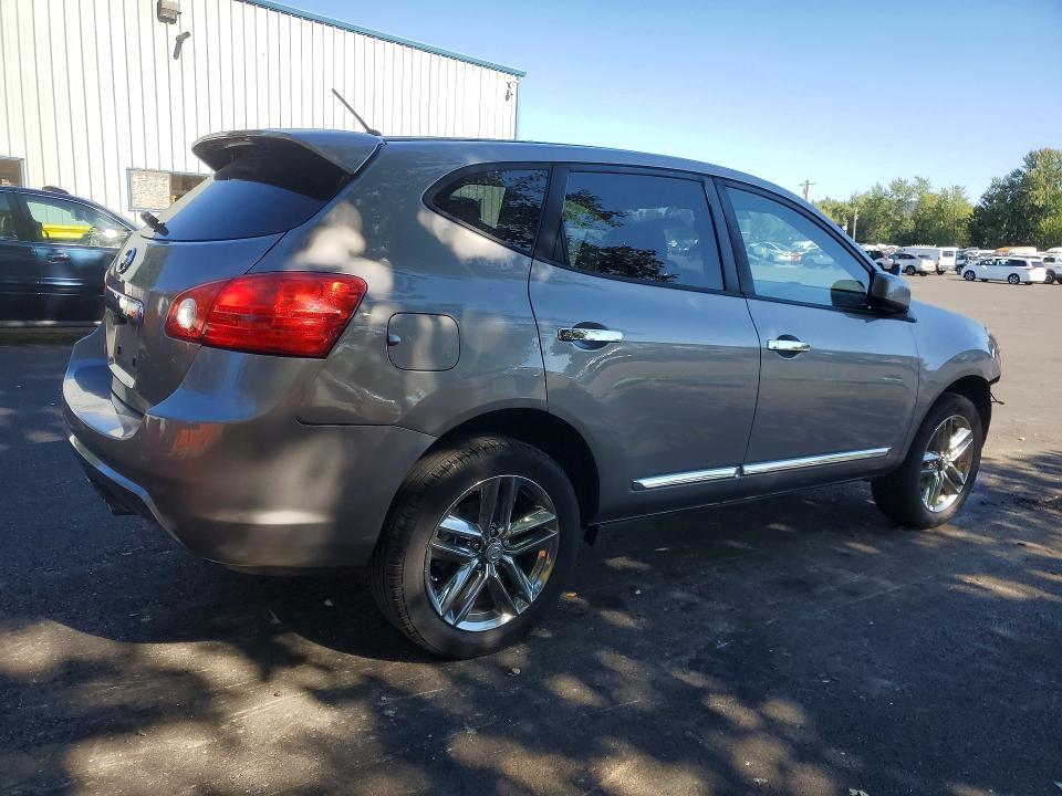 Photo 3 from auction – 2011 NISSAN ROGUE with VIN JN8AS5MV9BW267188