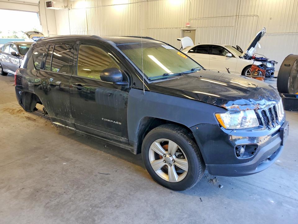 Photo 4 from auction – 2012 JEEP COMPASS with VIN 1C4NJDEB4CD514290