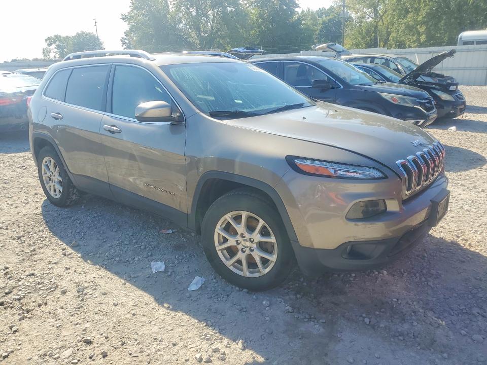 Photo 4 from auction – 2016 JEEP CHEROKEE with VIN 1C4PJMCS1GW268269