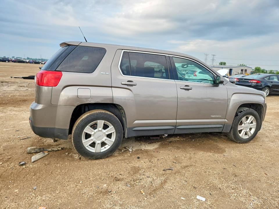 Photo 3 from auction – 2011 GMC TERRAIN with VIN 2CTALMEC9B6373574