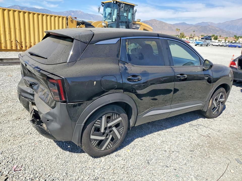 Photo 3 from auction – 2025 NISSAN KICKS with VIN 3N8AP6CA9SL443314