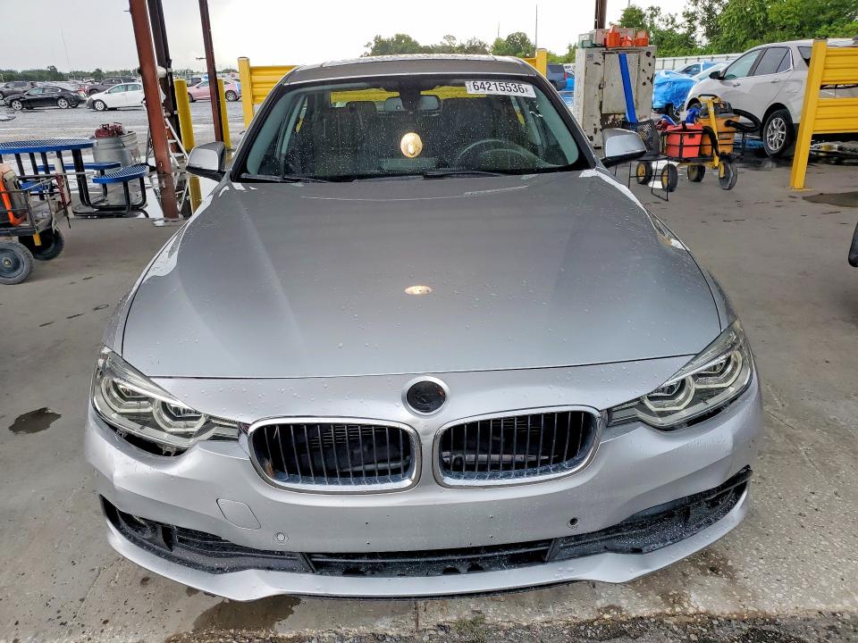 Photo 5 from auction – 2018 BMW 320 with VIN WBA8A9C56JK622861