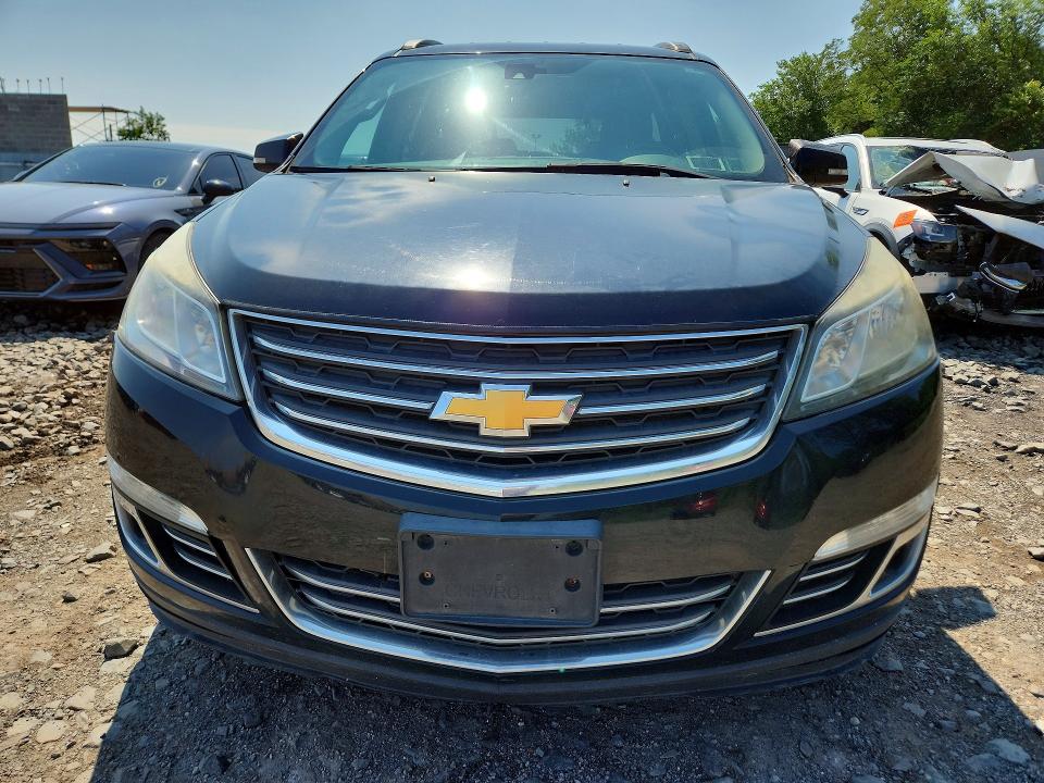 Photo 5 from auction – 2017 CHEVROLET TRAVERSE with VIN 1GNKVJKD9HJ191012
