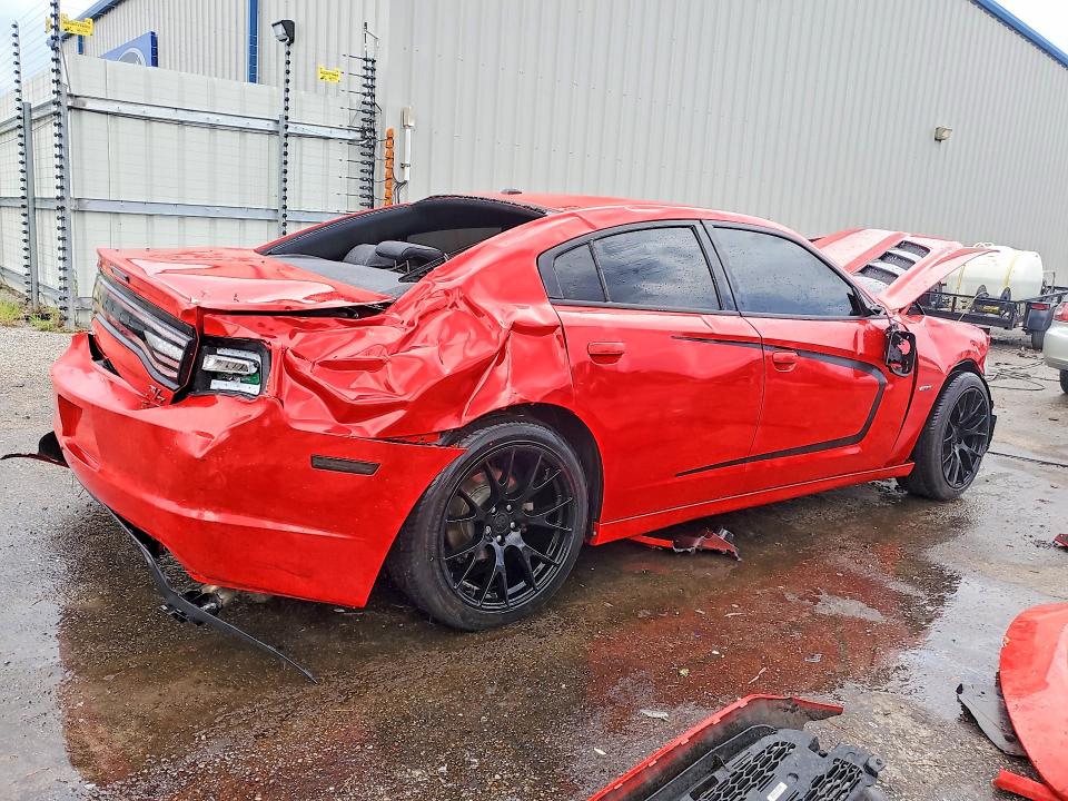 Photo 3 from auction – 2014 DODGE CHARGER with VIN 2C3CDXCTXEH328193