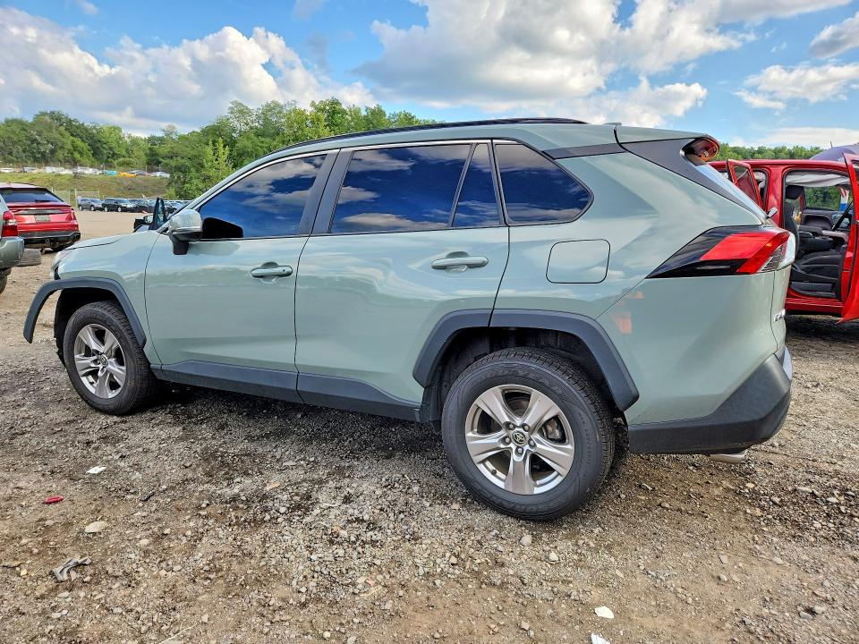 Снимка 2 от търг – 2023 TOYOTA RAV4 с VIN 2T3P1RFV9PW365706