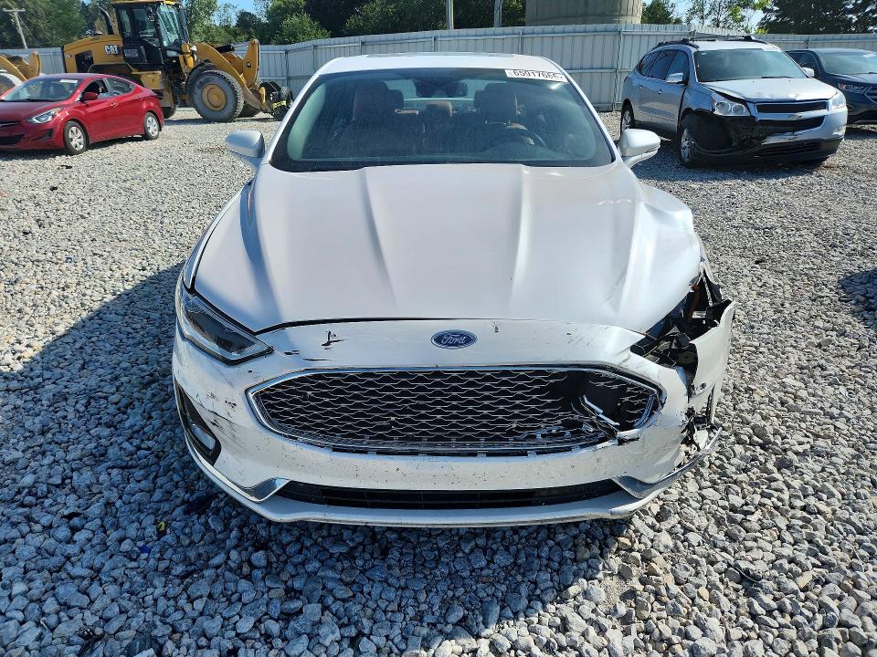 Photo 5 from auction – 2019 FORD FUSION with VIN 3FA6P0SU5KR145548