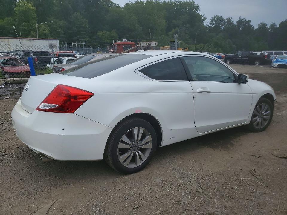 Photo 3 from auction – 2012 HONDA ACCORD with VIN 1HGCS1B89CA009697