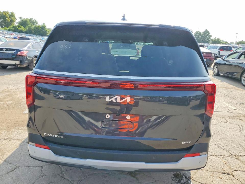 Photo 6 from auction – 2026 KIA CARNIVAL with VIN KNDNB5KA7T6147937