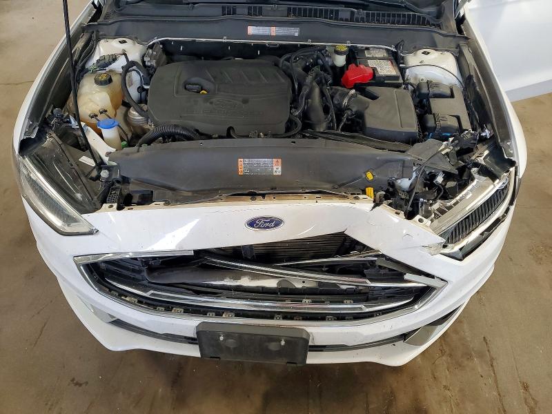 Фото 11 с аукциона – 2017 FORD FUSION с VIN 3FA6P0HD2HR227849