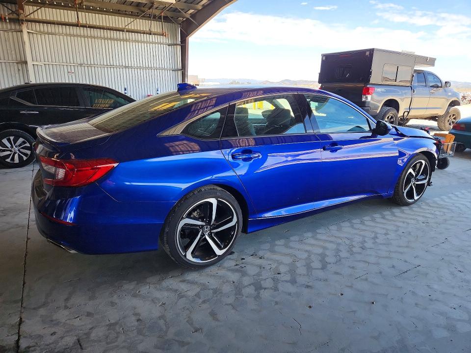 Photo 3 from auction – 2018 HONDA ACCORD with VIN 1HGCV1F38JA152191