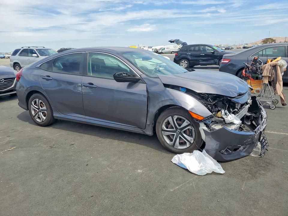 Photo 4 from auction – 2017 HONDA CIVIC with VIN 2HGFC2F58HH524151