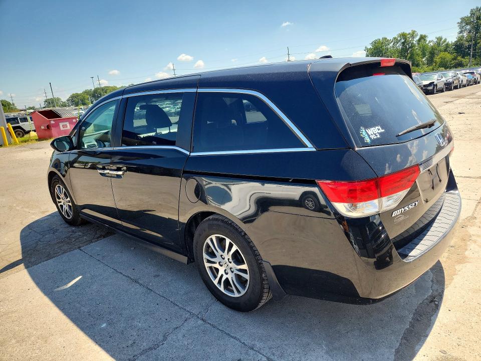 Photo 2 from auction – 2016 HONDA ODYSSEY with VIN 5FNRL5H38GB054166