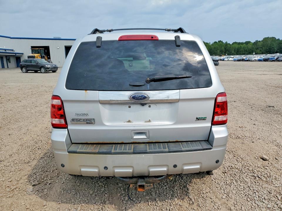 Photo 6 from auction – 2011 FORD ESCAPE with VIN 1FMCU9EG2BKC47616