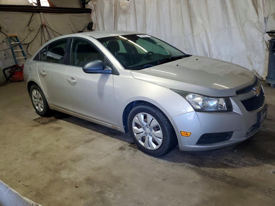 Photo 4 from auction – 2012 CHEVROLET CRUZE with VIN 1G1PC5SH4C7183378