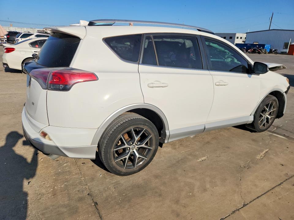 Photo 3 from auction – 2016 TOYOTA RAV4 with VIN JTMNFREV8GD085119