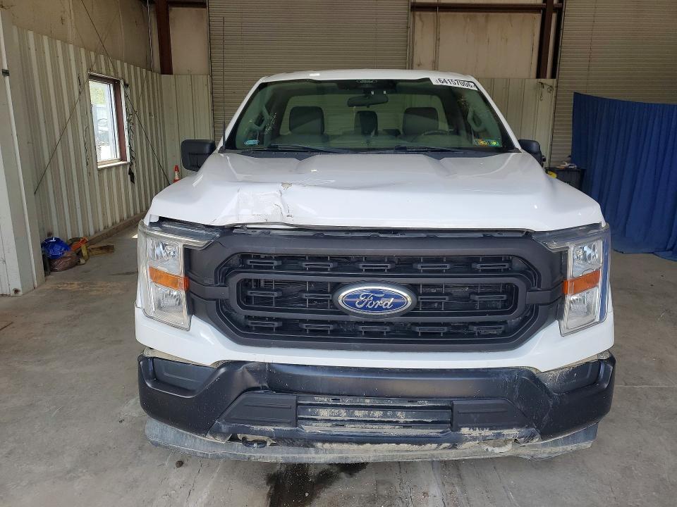 Photo 5 from auction – 2022 FORD F150 with VIN 1FTMF1EB4NKE27564