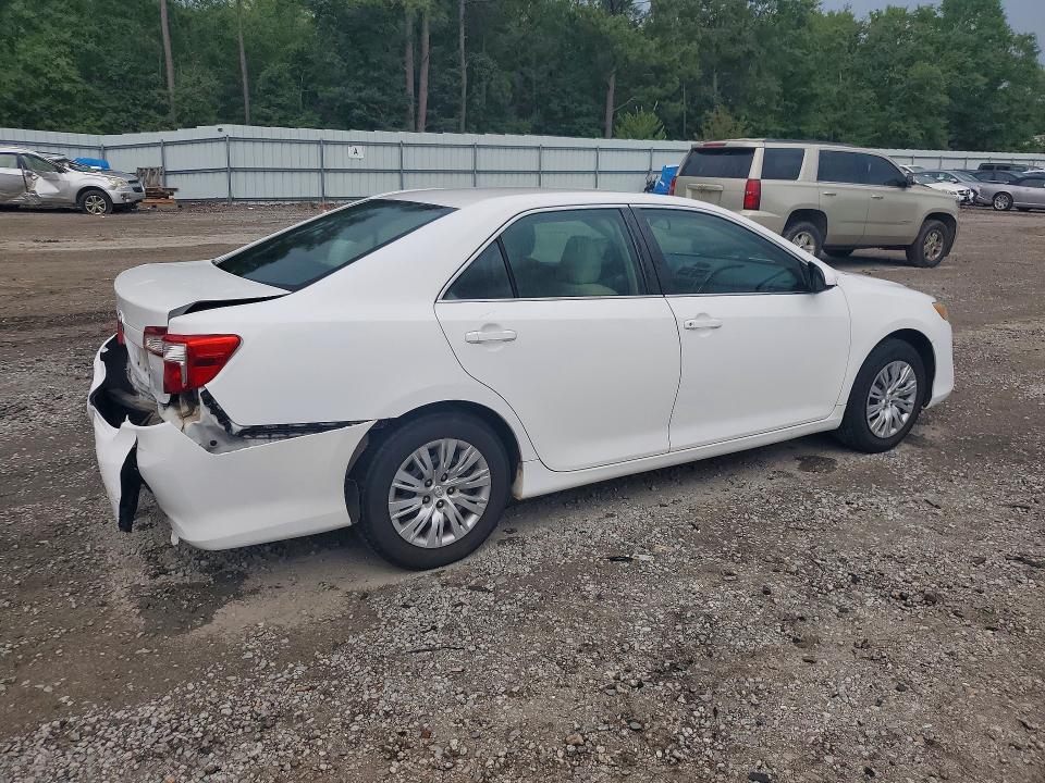 Photo 3 from auction – 2012 TOYOTA CAMRY with VIN 4T1BF1FK0CU615596