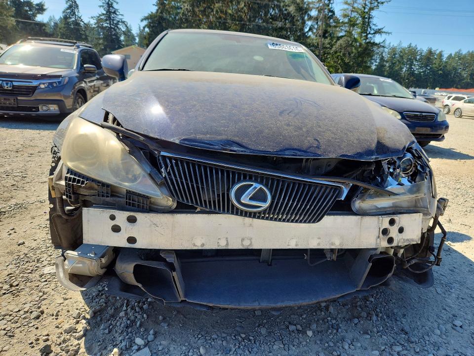Photo 5 from auction – 2006 LEXUS IS with VIN JTHBE262362001802