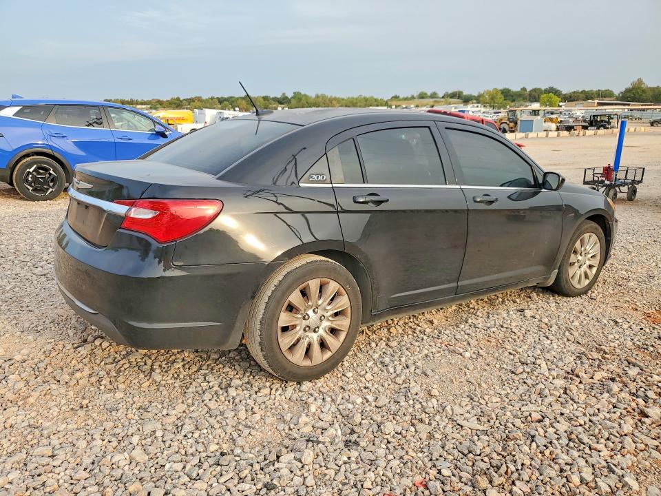 Zdjęcie 3 z aukcji – 2014 CHRYSLER 200 z VIN 1C3CCBAG7EN103698