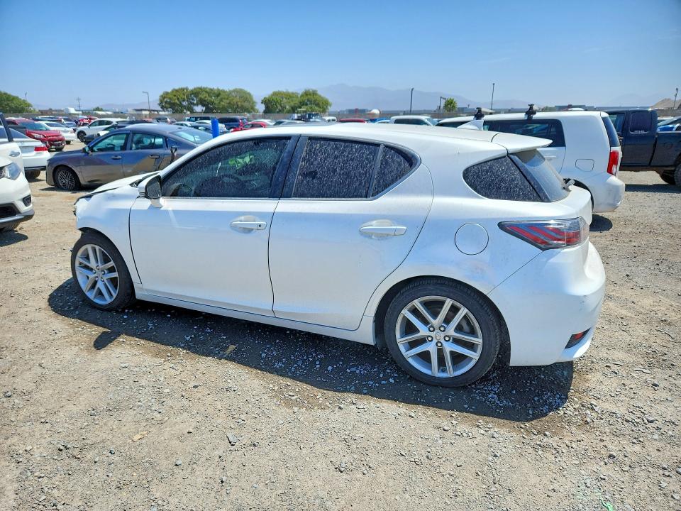 Zdjęcie 2 z aukcji – 2017 LEXUS CT z VIN JTHKD5BH1H2286078