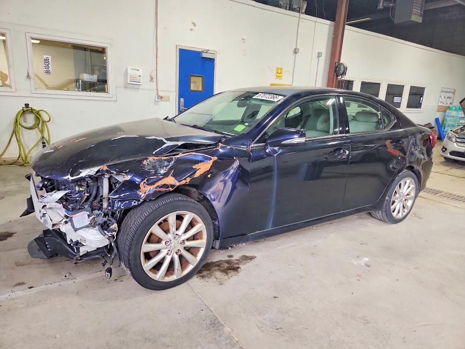 LEXUS IS 2009 with VIN JTHCK262495034582 - Photo from auction
