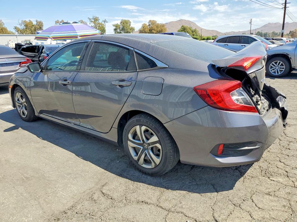 Photo 2 from auction – 2017 HONDA CIVIC with VIN 2HGFC2F53HH533033