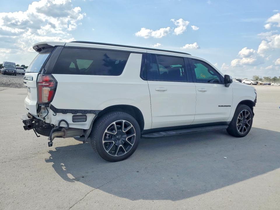 Photo 3 from auction – 2023 CHEVROLET SUBURBAN with VIN 1GNSKEKT8PR242524