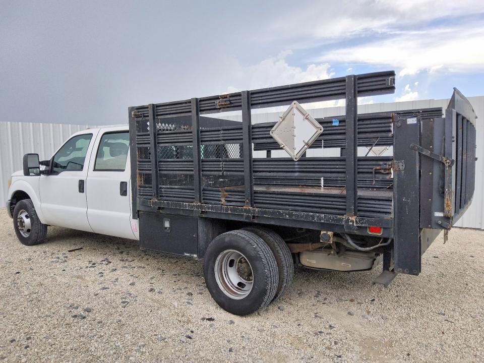 Photo 2 from auction – 2015 FORD F350 with VIN 1FD8W3G67FEB15022
