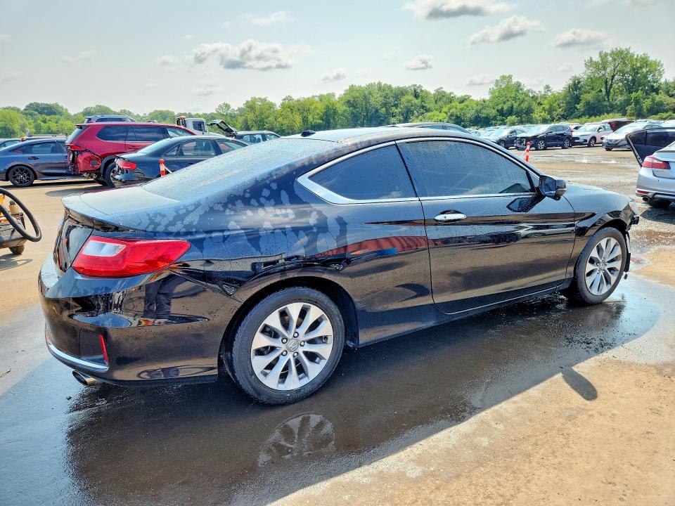 Photo 3 from auction – 2015 HONDA ACCORD with VIN 1HGCT1B86FA001378
