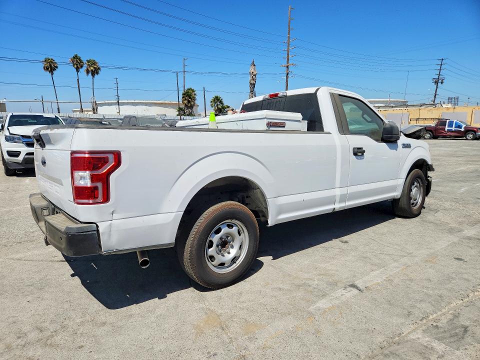 Photo 3 from auction – 2018 FORD F150 with VIN 1FTMF1CB8JKF59255