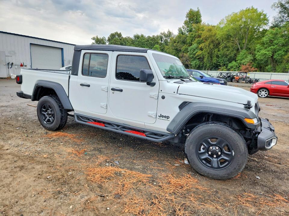Photo 4 from auction – 2026 JEEP GLADIATOR with VIN 1C6PJTAG2TL158472