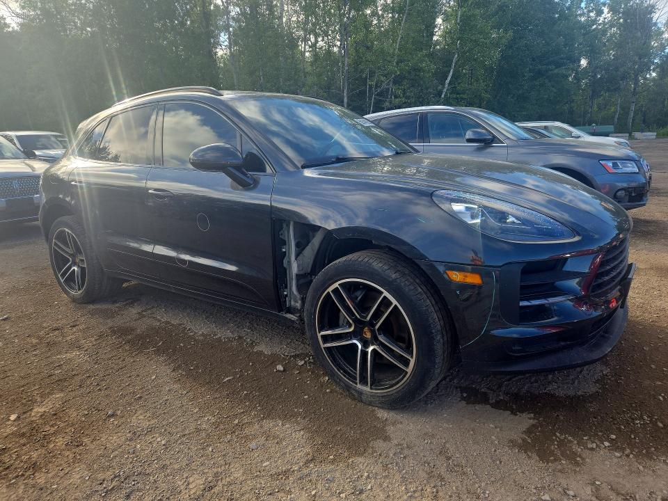 Photo 4 from auction – 2019 PORSCHE MACAN with VIN WP1AB2A52KLB34092