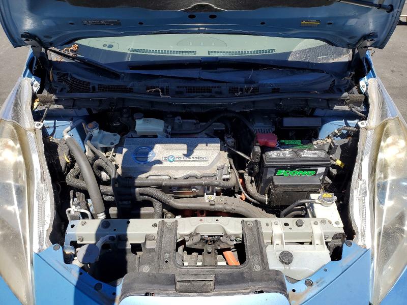 Photo 11 from auction – 2011 NISSAN LEAF with VIN JN1AZ0CP2BT002016