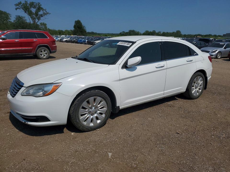 CHRYSLER 200 2011 with VIN 1C3BC4FB2BN560449 - Photo from auction