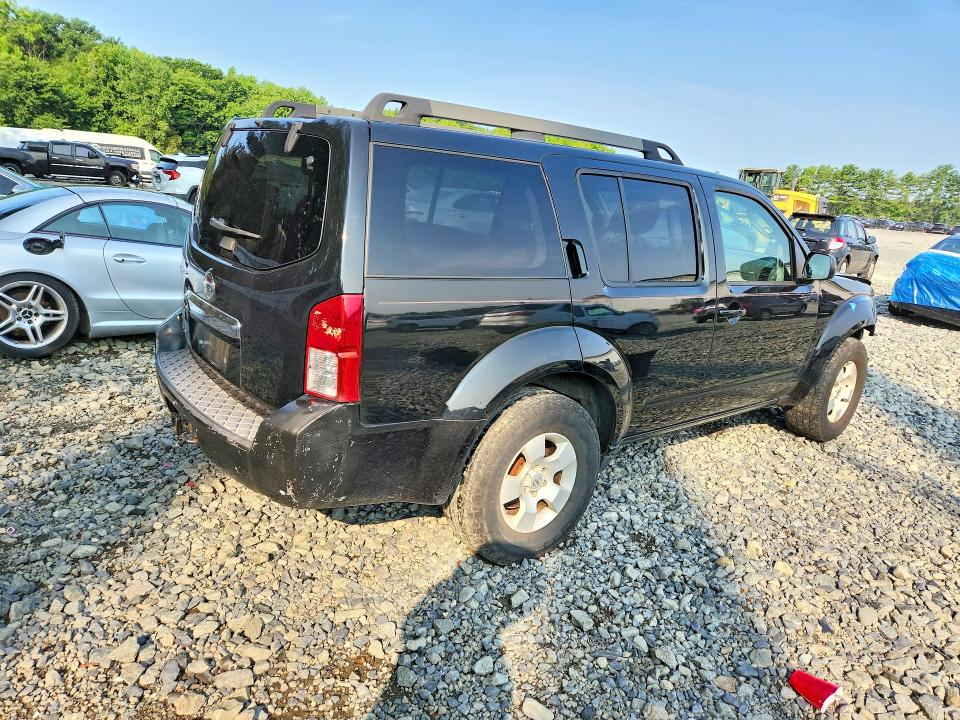 Photo 3 from auction – 2011 NISSAN PATHFINDER with VIN 5N1AR1NB7BC619508