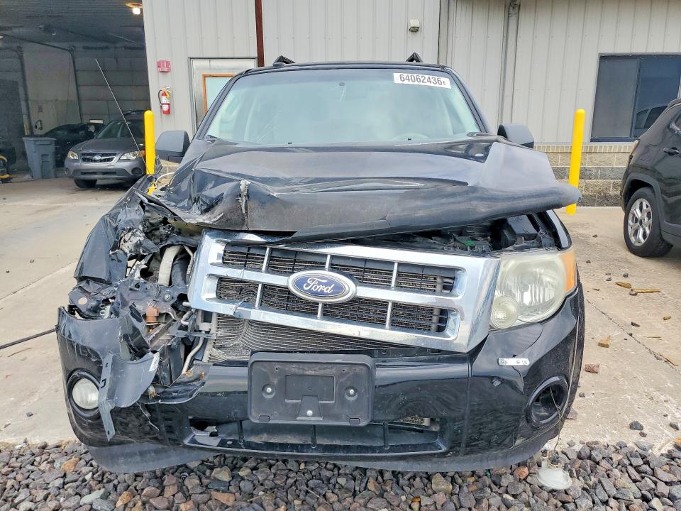 Photo 5 from auction – 2010 FORD ESCAPE 4D 4WD with VIN 1FMCU0D7XAKB62566