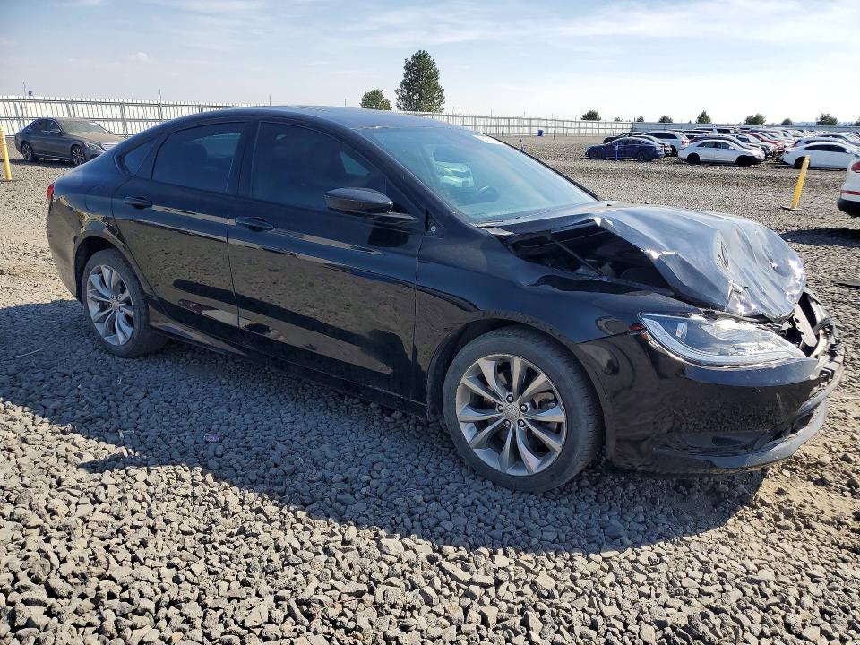 Photo 4 from auction – 2015 CHRYSLER 200 with VIN 1C3CCCDG7FN664776