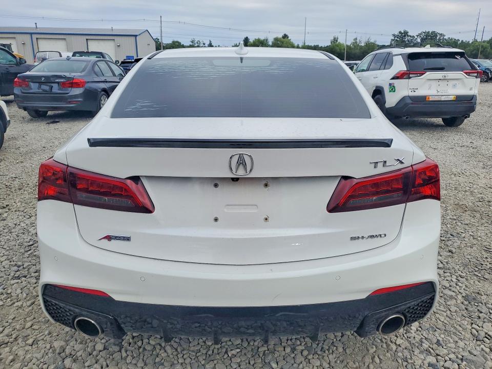 Photo 6 from auction – 2019 ACURA TLX with VIN 19UUB3F65KA002401