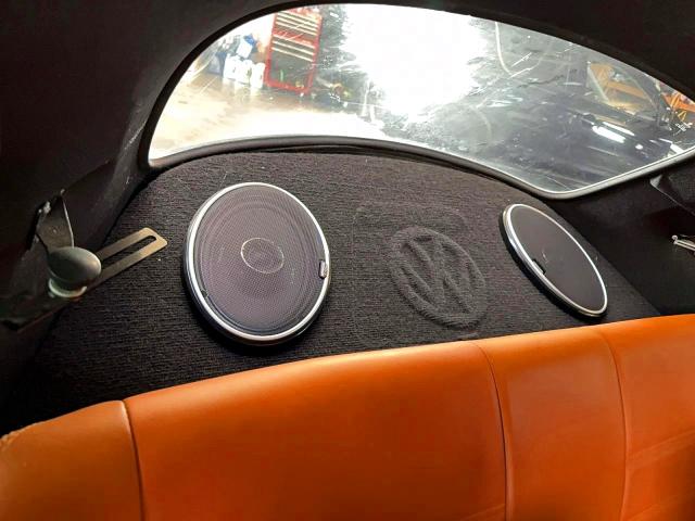 Photo 13 from auction – 1984 VOLKSWAGEN BUG with VIN 11E0114809
