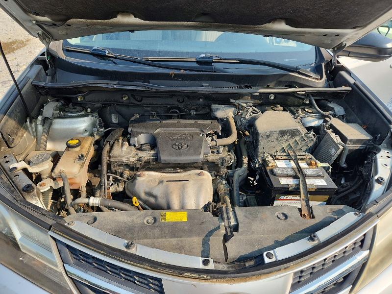 Photo 12 from auction – 2014 TOYOTA RAV4 with VIN JTMBFREVXED049433