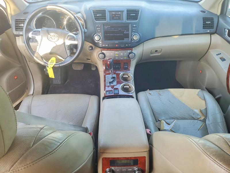 Photo 8 from auction – 2011 TOYOTA HIGHLANDER with VIN 5TDDK3EH4BS092967