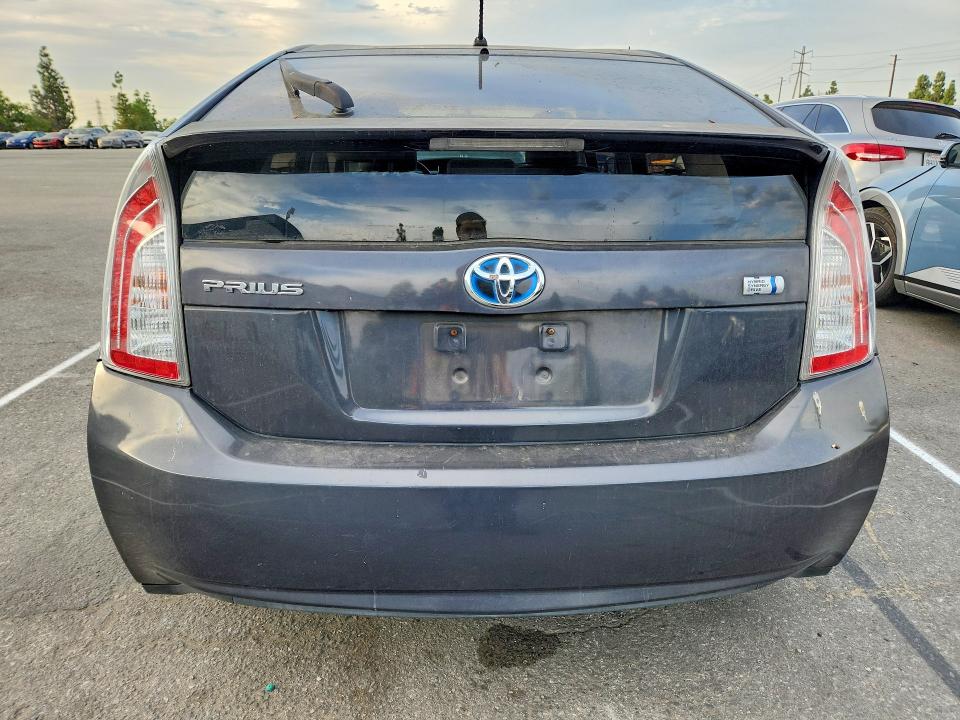 Photo 6 from auction – 2013 TOYOTA PRIUS with VIN JTDKN3DU5D1707202
