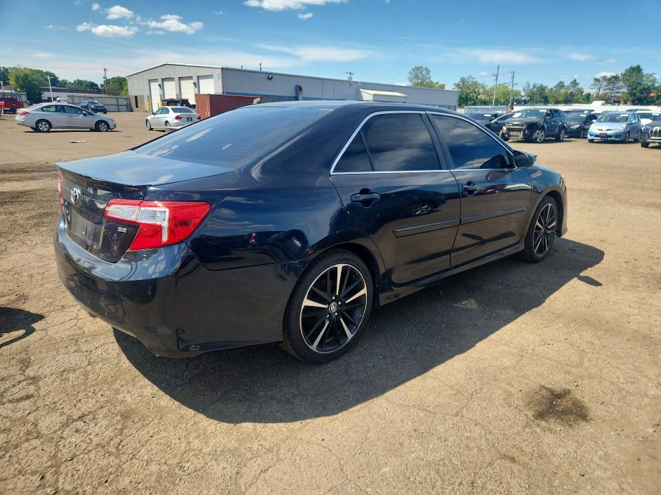 Photo 3 from auction – 2014 TOYOTA CAMRY with VIN 4T1BF1FK4EU746016