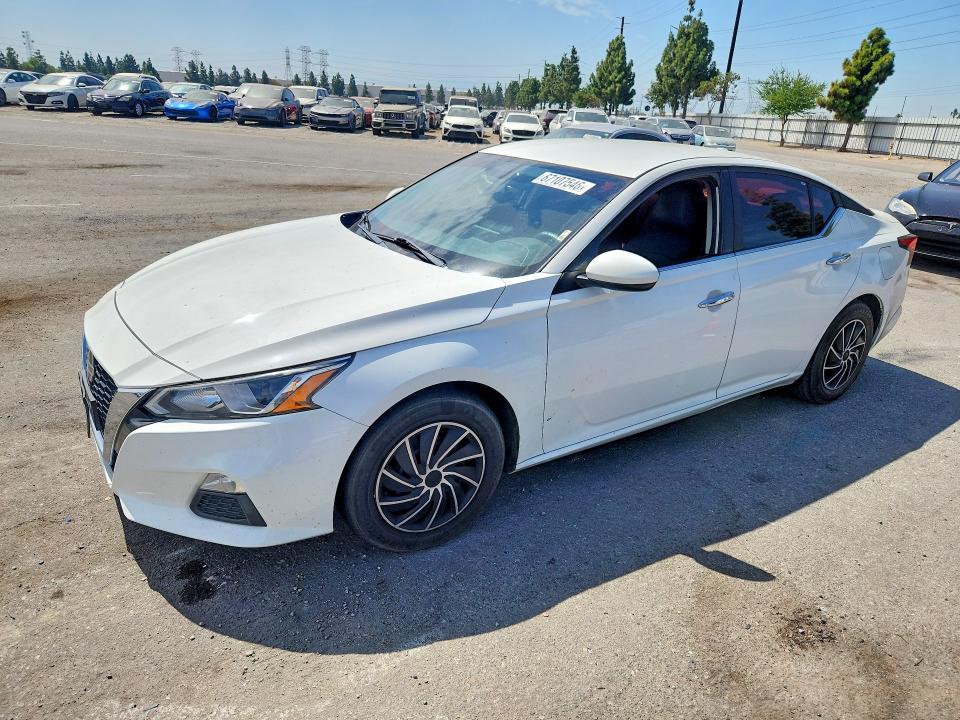NISSAN ALTIMA 2019 with VIN 1N4BL4BV0KN303047 - Photo from auction