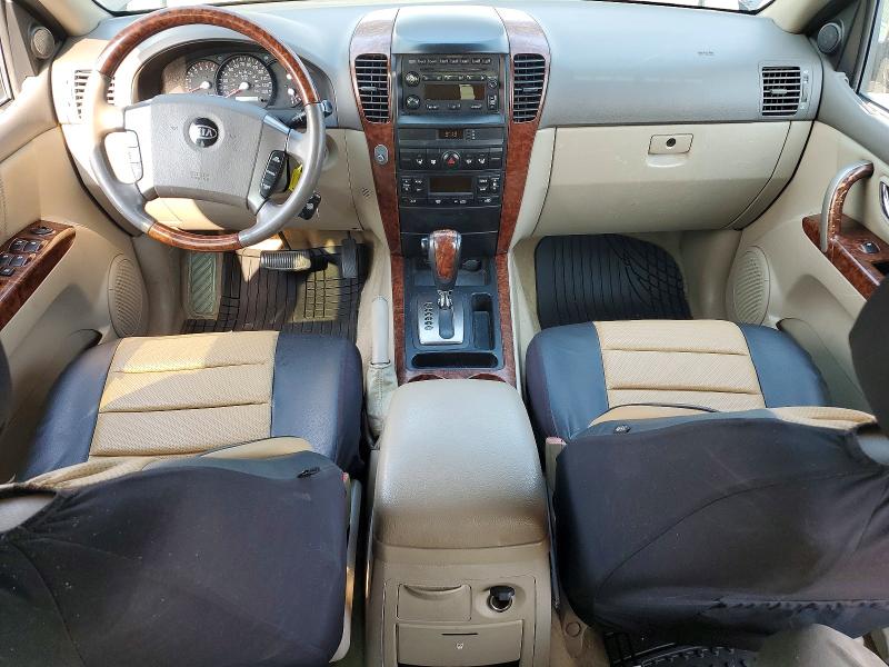 Photo 8 from auction – 2003 KIA SORENTO with VIN KNDJC733335086812