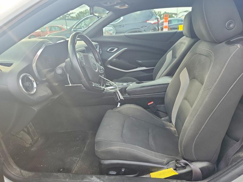 Photo 7 from auction – 2017 CHEVROLET CAMARO with VIN 1G1FB1RS4H0199749